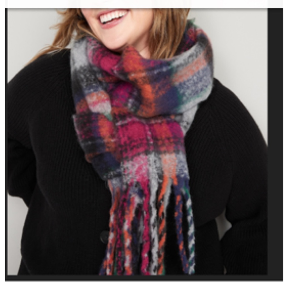 Cozy Soft-Brushed Patterned Scarf